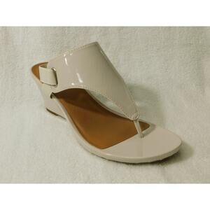 W619 White Mountain Eggshell Patent Smooth All Dres Shoes 8 M